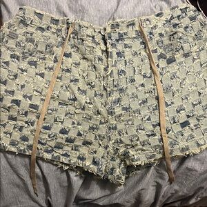 Stylish Frayed Checkered Shorts